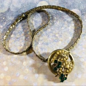 Vintage gold-tone serpentine necklace floral green
